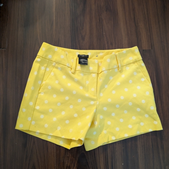 Ann Taylor Yellow & White Polka Dot Shorts - Picture 2 of 4